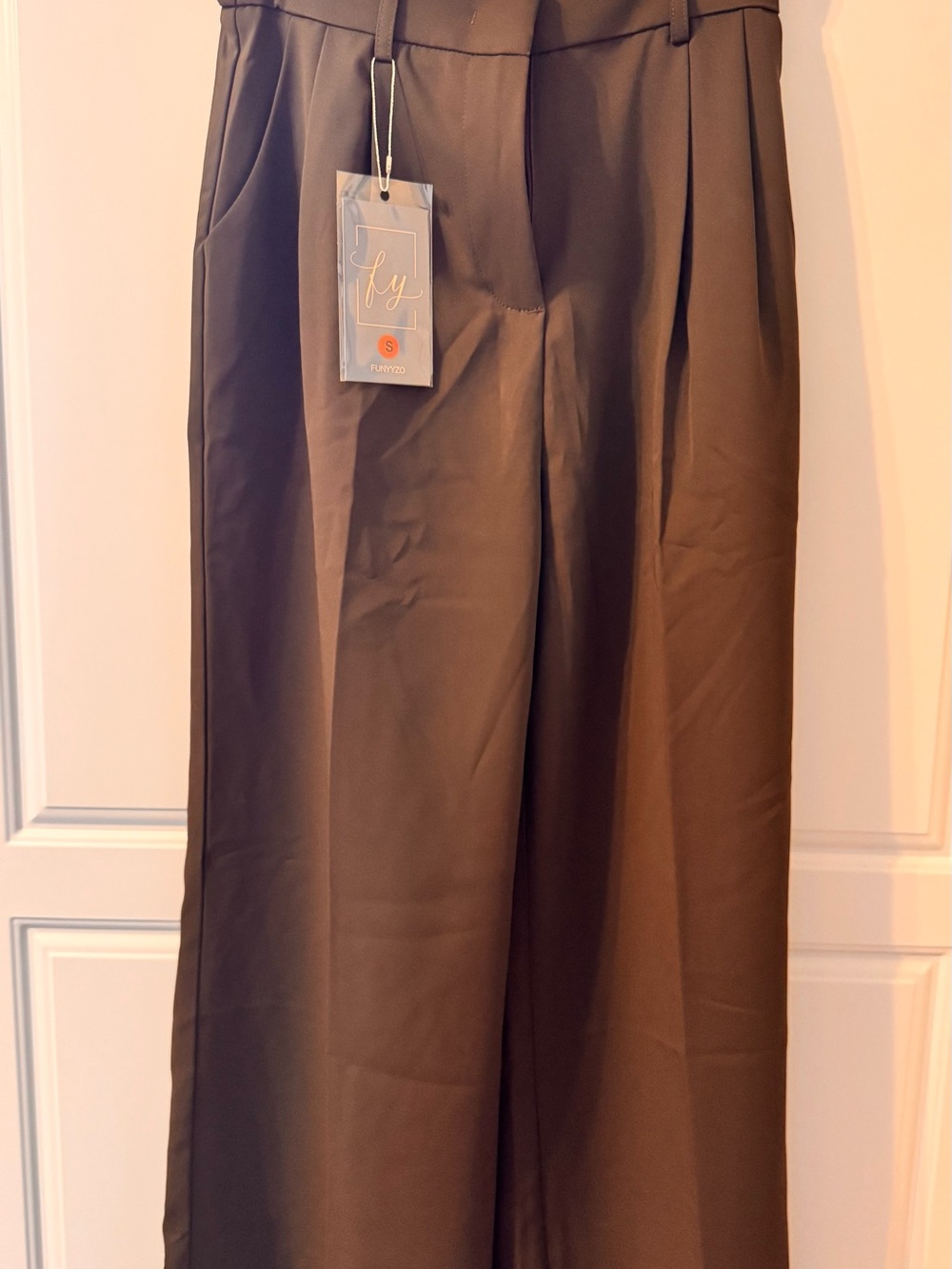 NWT High-Rise Wide-Leg Pants in Brown by